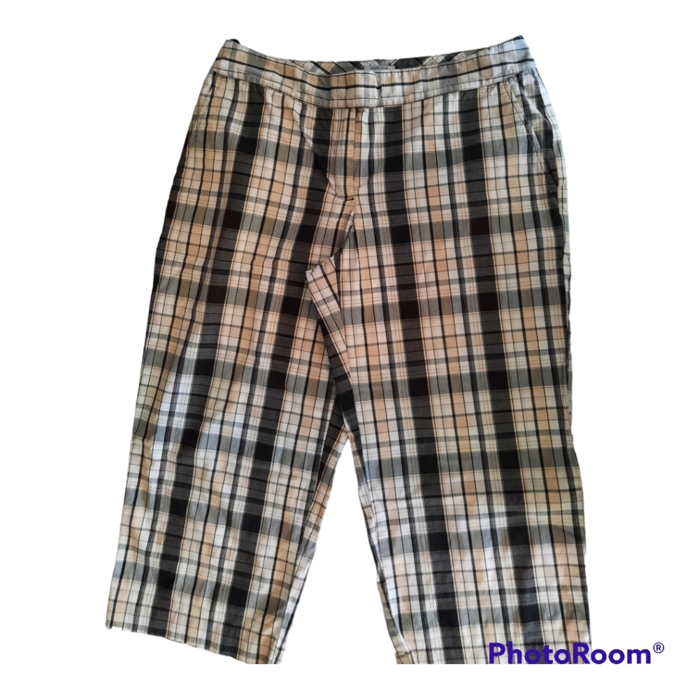Izod Size 8 Checked Golf Capris